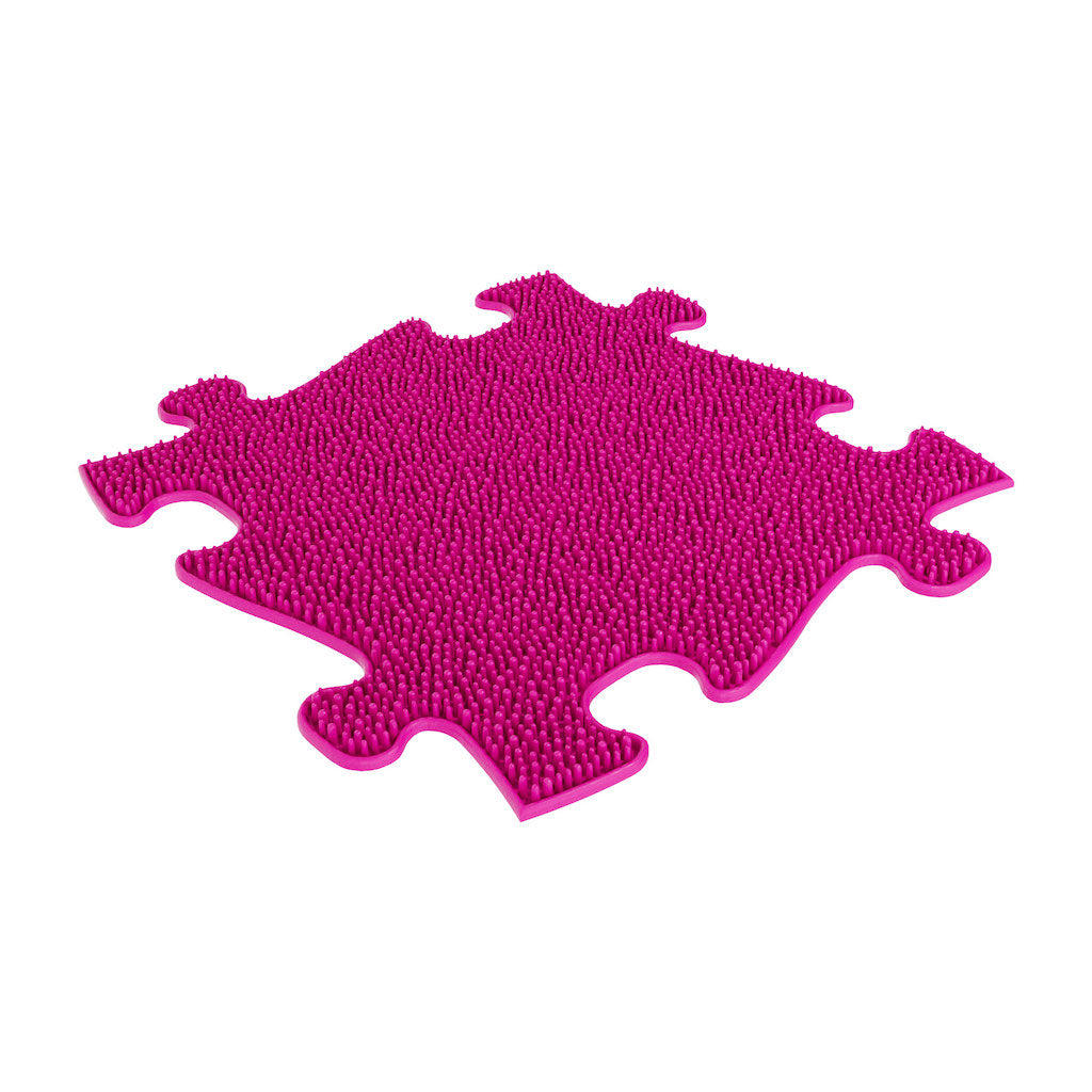 These mats are made of soft, non-toxic materials and are designed to provide a range of sensory experiences for children, including tactile, auditory, and visual stimulation.